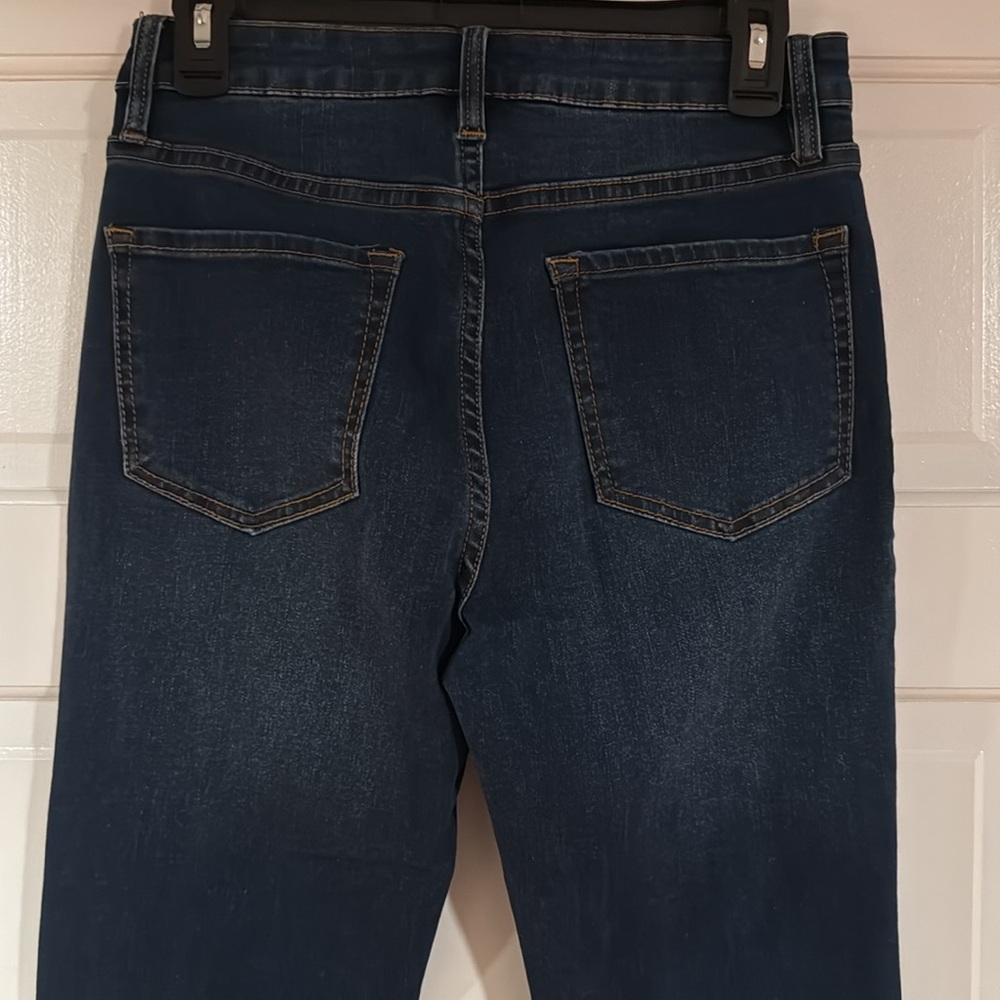 NWT FASHION NOVA Flared Jeans - Picture 4 of 4